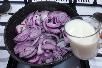 من این غذا را با ۲ تا پیاز درست کردم… حالا همسرم فکر میکنه من رستوران باز کردم!