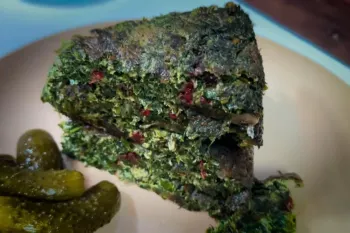طرز تهیه کوکو سبزی پفکی با ماست