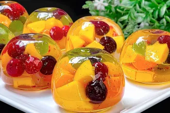 طرز تهیه دسر سالم و رنگارنگ با میوه های طبیعی و مقوی
