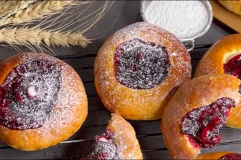 آموزش نان شیرین خانگی مغزدار با طعم دلخواه و بافت پنبه ای