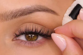 نحوه گذاشتن و برداشتن مژه مصنوعی / دیگه مژه هات نمیریزه