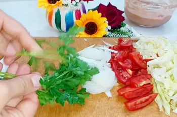 روش ساده و خوشمزه برای پخت مرغ و تهیه ساندویچ عالی