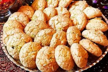 طرز تهیه شیرینی نارگیلی نرم و خوشمزه با نکات مهم پخت