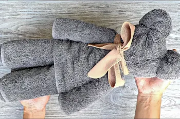 آموزش تا زدن حوله حمام به شکل عروسک خرسی ویژه خانمهای با سلیقه