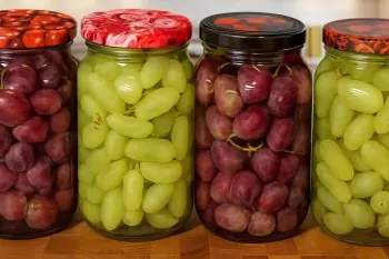 روش طبیعی برای نگهداری از انگور بدون له شدن و خرابی / زمستان امسال انگور تازه بخور