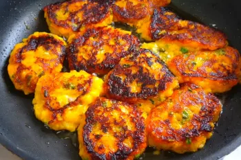 طرز تهیه کوکو موز؛ پخت آسان و خوشمزه برای شام