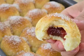 طرز تهیه شیرینی مربایی خامه ای برای چای عصرانه