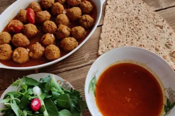 آموزش قیمه ریزه نخودچی ۳۰ دقیقه ای؛ خوش عطرترین غذای سنتی اصفهان