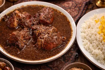 طرز تهیه خورشت فسنجان مجلسی و جا افتاده با تمام نکات
