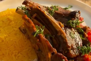 دستور پخت شیشلیک مجلسی با نان خانگی