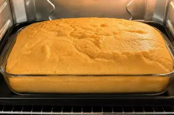 طرز جدا کردن زرده و سفیده تخم مرغ با بطری پلاستیکی برای صبحانه ای پفکی