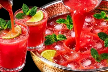 چرا همه تو روزهای داغ این نوشیدنی هندوانه بدون شکر رو درست میکنن؟