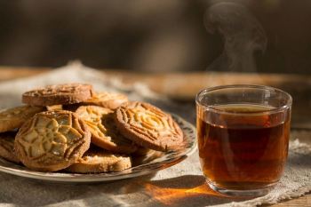 طرز پخت کلوچه سنتی قزوین همراه با ریزه کاری هایی که قنادهای قدیمی فاش نمی کنند