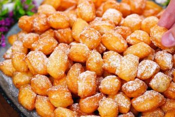 طرز تهیه شیرینی و دونات لقمه ای ۵ دقیقه ای برای عصرانه و پذیرایی