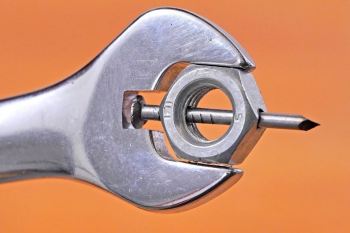 اختراع جالب خانگی برای حل مشکلات روزمره با قطعات بازیافتی