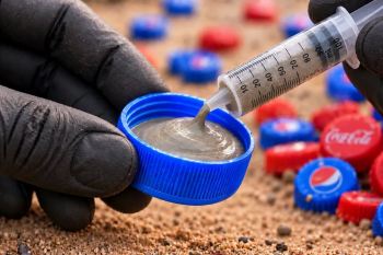 آموزش ساخت میز قهوه خوری با درب بطری پلاستیکی و سیمان