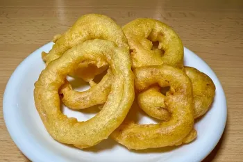 طرز تهیه پیاز سوخاری پفکی / خوشمزه و شیک