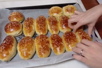 طرز تهیه نان پوچا ترکیه ای برای صبحانه و عصرانه