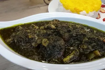 طرز تهیه خورشت ریواس ، خورشت بهاری فوق العاده خوشمزه . خوش عطر و پرخاصیت