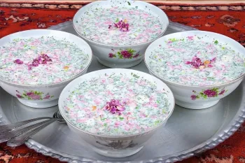راز آب دوغ خیار سنتی و مجلسی به روش مادربزرگم