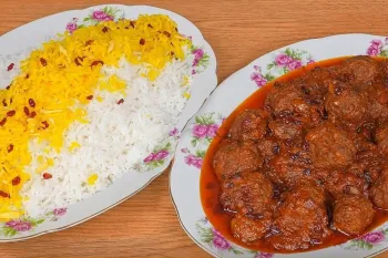 ترکیب گوشت چرخ کرده با زرشک/ خوشمزه ترین غذای ایرانی رو از دست نده!