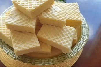 طرز تهیه بستنی نونی خانگی با زرده ی تخم مرغ لذیذ و خوشمزه