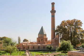 نطنز کجای ایران است ؟ (+ اسامی شهرهای نزدیک به نطنز)