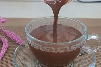 بهترین روش تهیه هات چاکلت خانگی به روش کافی شاپی