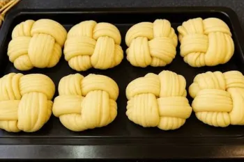 طرز تهیه نان فرانسوی خوشمزه فقط با ۳ ماده ساده