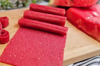 طرز تهیه لواشک هندوانه بدون فر و طبیعی