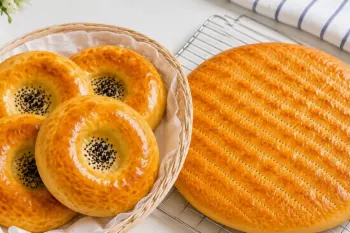 طرز تهیه آسان نان روغنی و نان ازبکی در خانه برای صبحانه و عصرانه