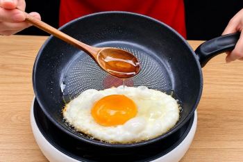 طرز تهیه تخم مرغ صبحانه به روش اسپانیایی ها / متفاوت، خوشمزه و سالم
