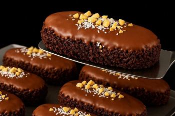 طرز تهیه دسر ۵ دقیقه ای بدون فر با فقط ۳ ماده اولیه