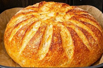 طرز تهیه نان خانگی ترد و خوشمزه با ۳ پیمانه آرد در تنها ۲ دقیقه!