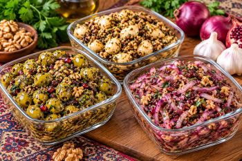 طرز تهیه ۳ مدل پرورده خوشمزه؛ با این چاشنی ها دیگر سراغ ترشی نمی روید!