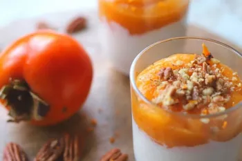 طرز تهیه پودینگ خرمالو، دسر جذاب پاییزی
