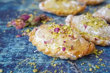 طرز تهیه شیرینی سرغربیلی، یک دسر خوشمزه و سنتی