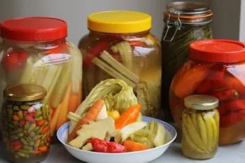 ادویه های مناسب ترشی مخلوط و طرز تهیه آن