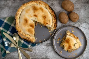 طرز تهیه پای سیب زمینی خوشمزه و آسان