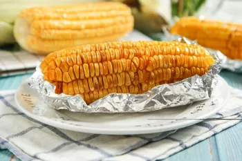طرز تهیه بلال در فر با فویل؛ ساده و خوشمزه