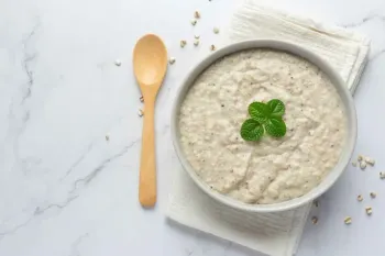 طرز تهیه 4 مدل فرنی مقوی و خوشمزه برای افطار