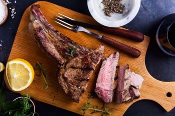 طرز تهیه استیک ریبای؛ راز پخت حرفه ای استیک در خانه