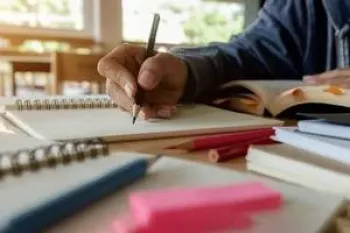 معنای تشدید و کاربرد آن در زبان فارسی و لزوم یا عدم لزوم نوشتن آن