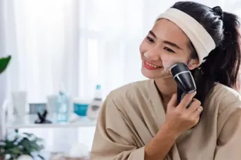 معرفی انواع ماساژورهای صورت و کاربرد آن