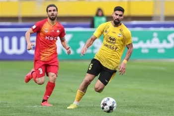 تاریخ و ساعت بازی سپاهان و فولاد نبرد غول های لیگ در اصفهان
