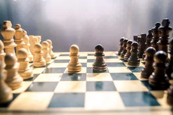 خاص ترین متن های تبریک روز شطرنج به عربی با معنی