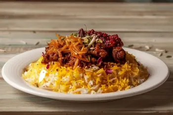 کالری قیمه نثار : یک بشقاب قیمه نثار با گوشت و مرغ چند کالری دارد ؟