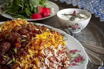۱۰۰ گرم رشته پلو ساده، با مرغ و با گوشت چند کالری دارد ؟
