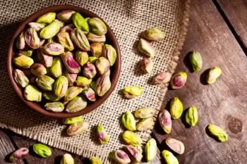 چگونه پسته های در بسته را خندان کنیم ؟