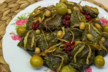 با این رسپی دلمه برگ مو رو به اصولی ترین روش درست کن !